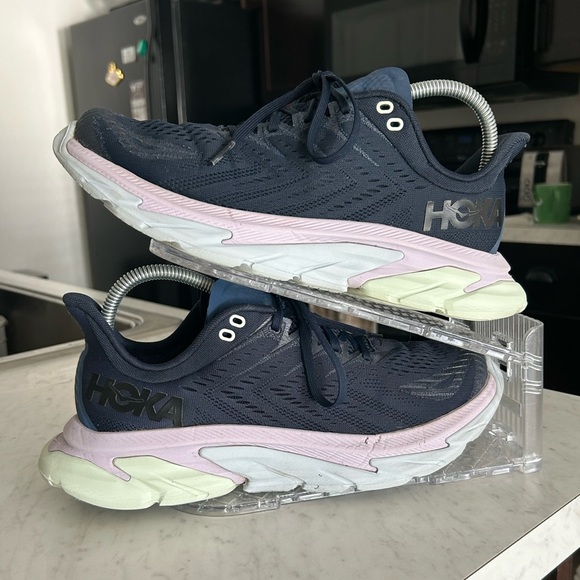 Hoka One One Clifton Edge Outer Space Orchid Hush 2020 size 10 W size 8.5 M - Picture 1 of 9